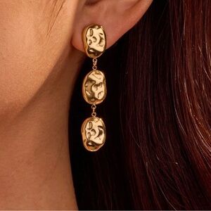 Elegant Gold Drop Earrings